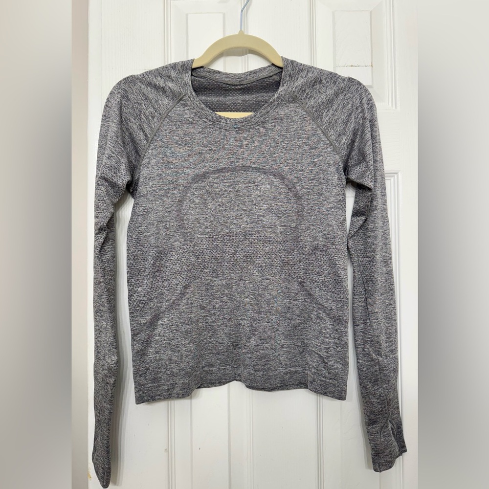 Lululemon swiftly tech long sleeve race length graphite grey/vapor size 6